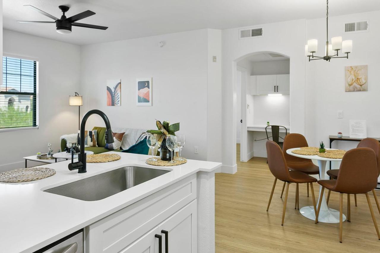 Cozysuites Glendale By The Stadium With Pool 01 Esterno foto