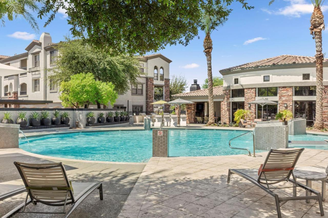 Cozysuites Glendale By The Stadium With Pool 01 Esterno foto
